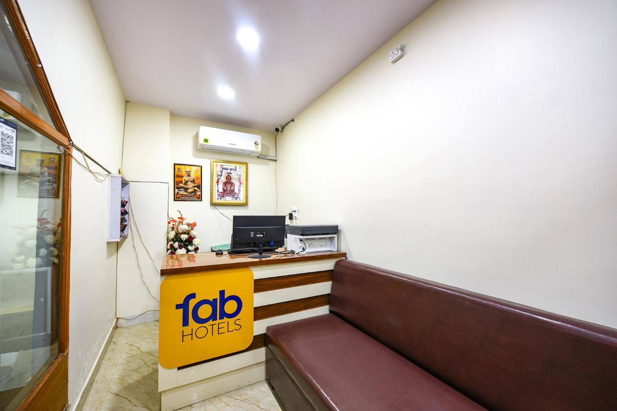 Fabhotel Mona International Yeni Delhi Dış mekan fotoğraf