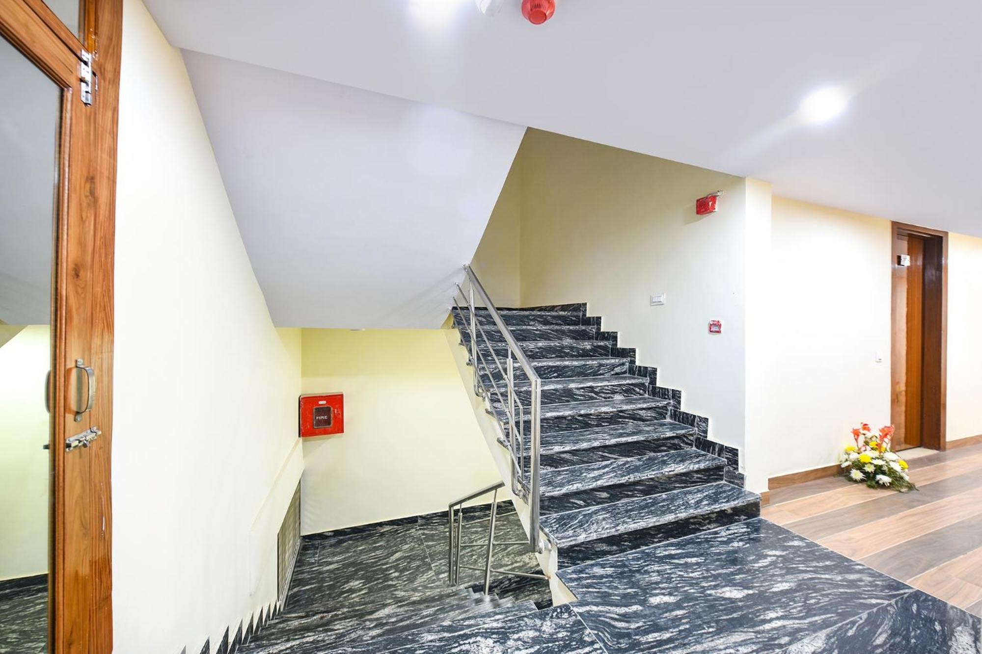Fabhotel Mona International Yeni Delhi Dış mekan fotoğraf